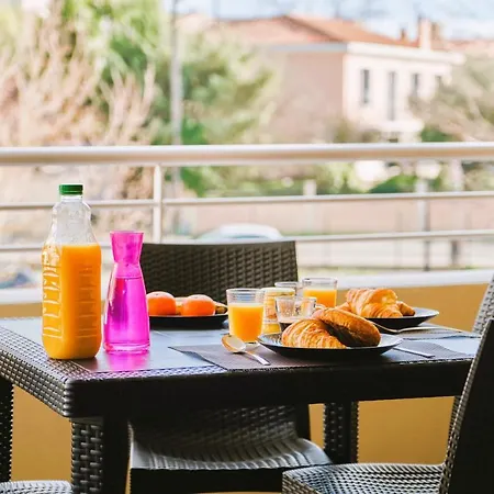 Apartment Confort ! Calme, Climatisation, Piscine, Parking Gratuit, Grande Terrasse, Netflix, Wifi