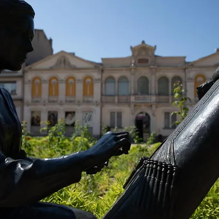 Апартаменты Confort ! Calme, Climatisation, Piscine, Parking Gratuit, Grande Terrasse, Netflix, Wifi *