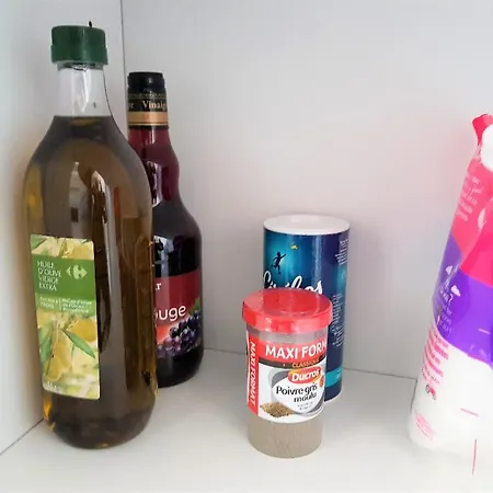 Апартаменты Confort ! Calme, Climatisation, Piscine, Parking Gratuit, Grande Terrasse, Netflix, Wifi