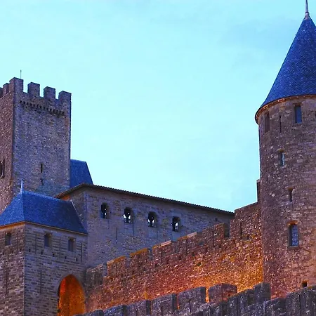 Confort ! Calme, Climatisation, Piscine, Parking Gratuit, Grande Terrasse, Netflix, Wifi * Carcassonne