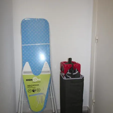 Confort ! Calme, Climatisation, Piscine, Parking Gratuit, Grande Terrasse, Netflix, Wifi Каркассон