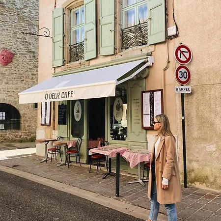 Confort ! Calme, Climatisation, Piscine, Parking Gratuit, Grande Terrasse, Netflix, Wifi Апартаменты Каркассон